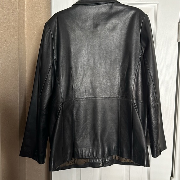 Ladies, black 100% leather size large, arctic river jacket excellent condition - Picture 2 of 10